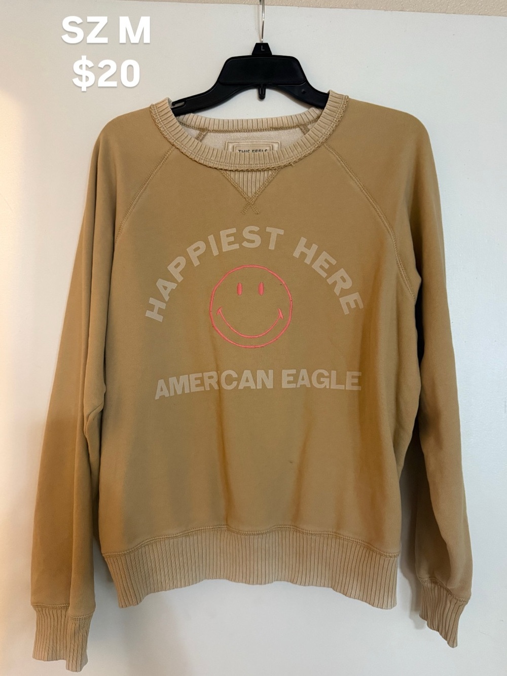 American Eagle Happiest Here Smiley Graphic Sweatshirt Medium
